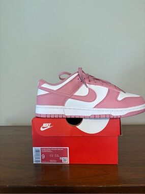 Nike Dunks